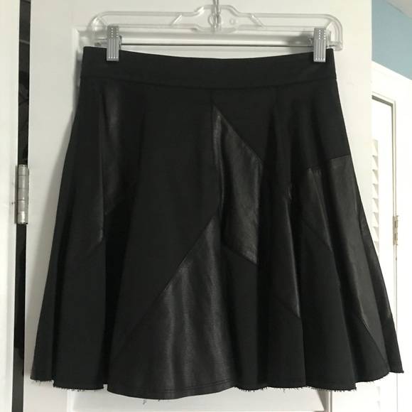 Alice + Olivia Dresses & Skirts - Alice + Olivia Flair Skirt